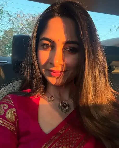 Hs